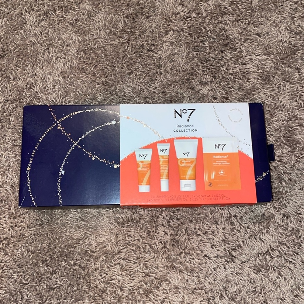 New No 7 gift set- 4 piece set